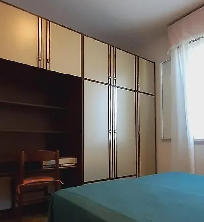 펜션 Alloggi Al Mare 7 *